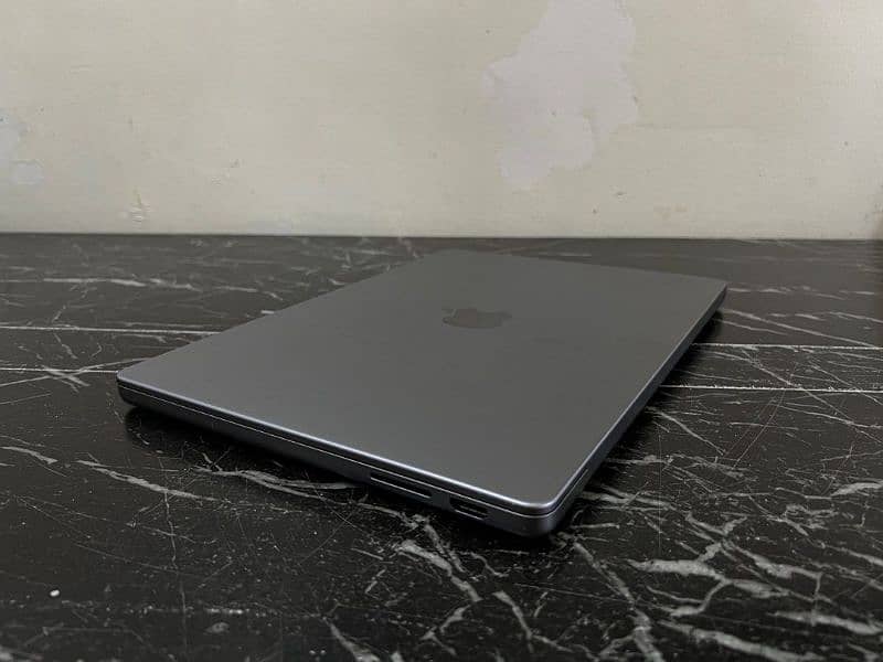 Macbook Pro 14 M3 (8/500)(Box) 8