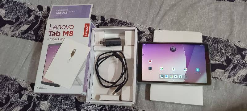 Lenovo Tab M8 +Clear Case 5