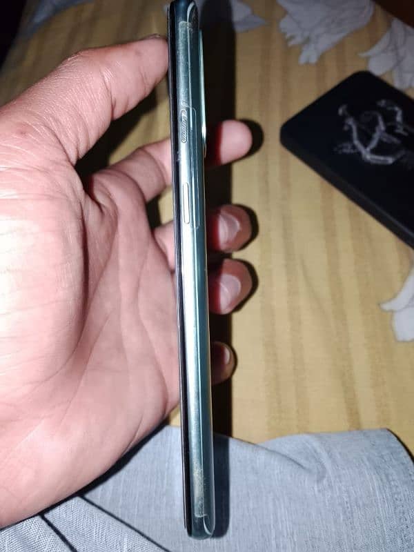 OnePlus 9r 7