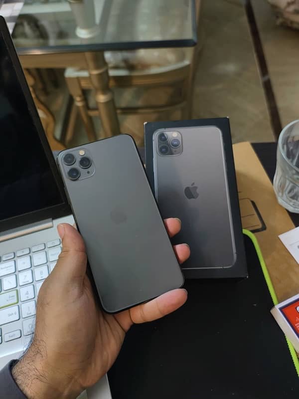 IPhone 11 pro max 3