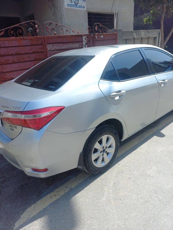 Toyota Corolla Altis 2015 3