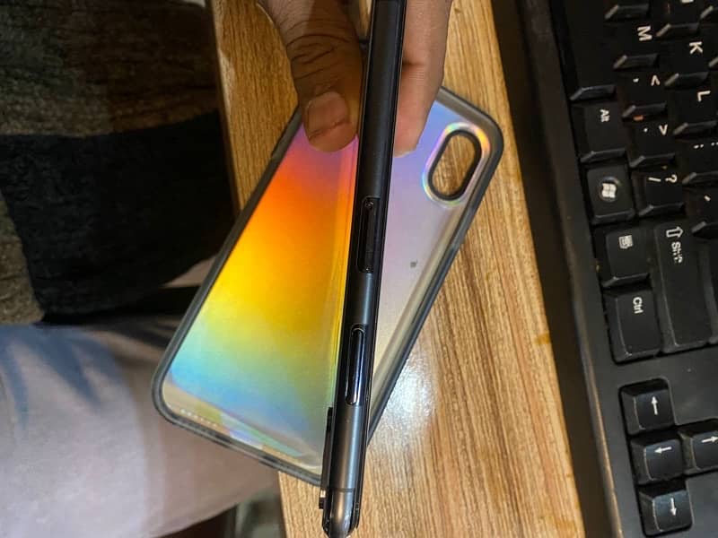 iphone X Non PTA 3