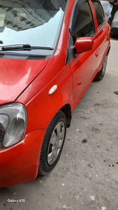 Toyota Vitz 2001