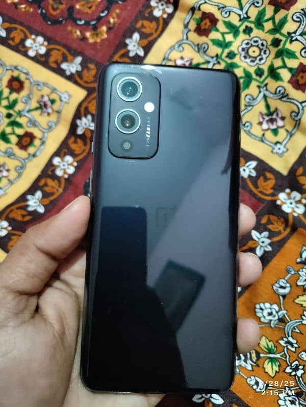 OnePlus 9. . 8gb 128gb 5G dual sim 4