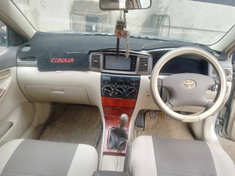 Toyota Corolla Altis 2004 10