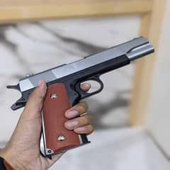 Metal brown pistal