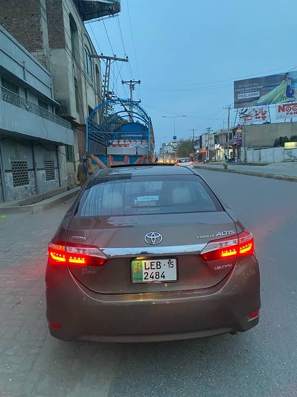 Toyota Altis Grande 2015 3