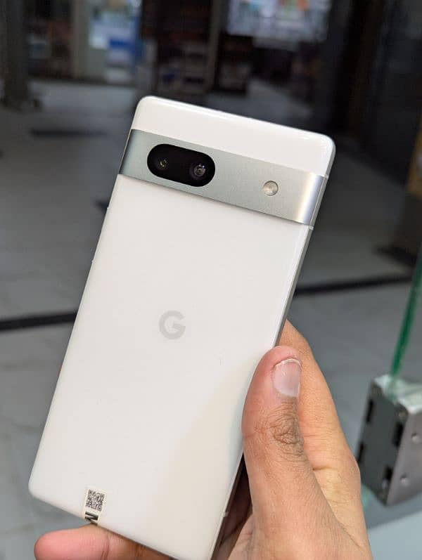 google pixel 7a 3