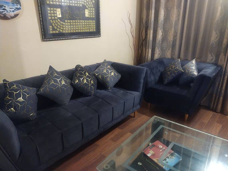 6 seater velvet sofa with center table 2