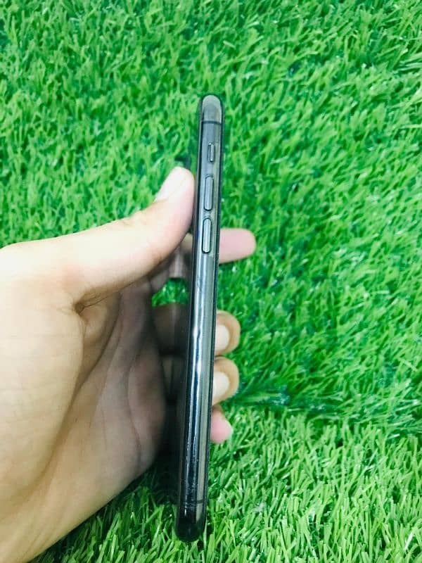 Iphone 11 pro 256 PTA Approved HK 3