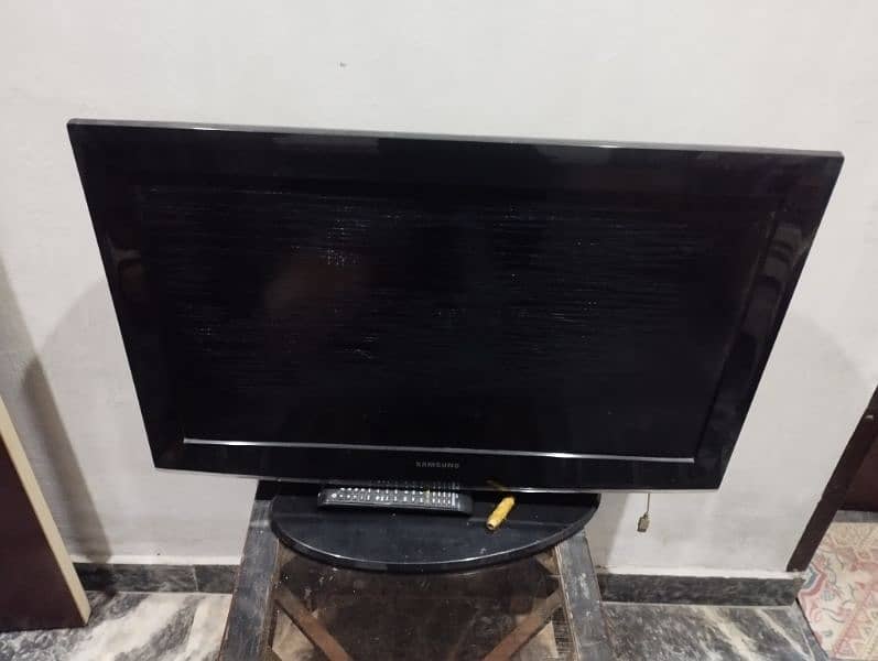 Samsung LCD Smart TV 1