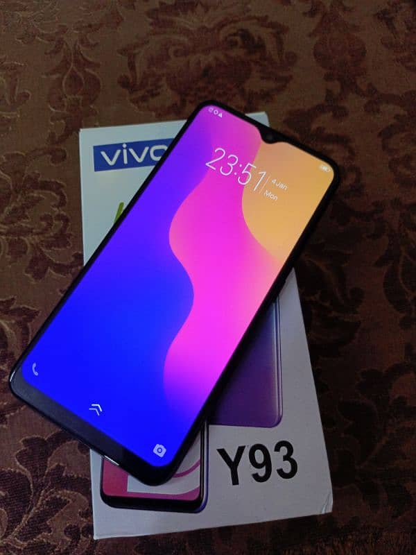 Vivo Y93 full box with all accessories 128 4