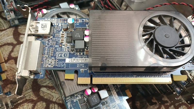 2Gb R7 200 5