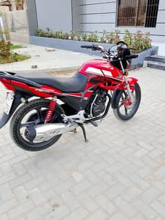 Honda cB 150F