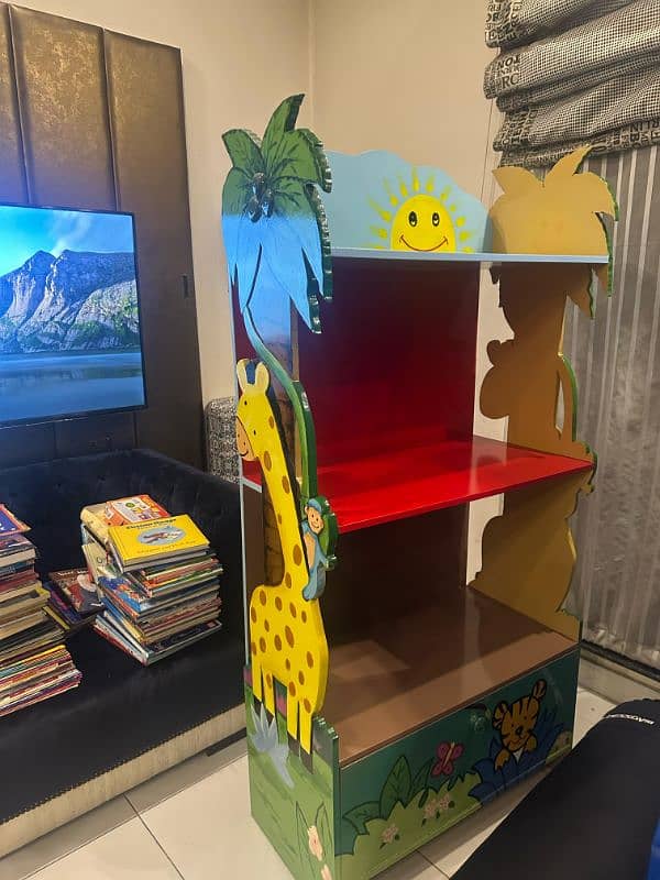 Children bed area & book organizer cabinet 0