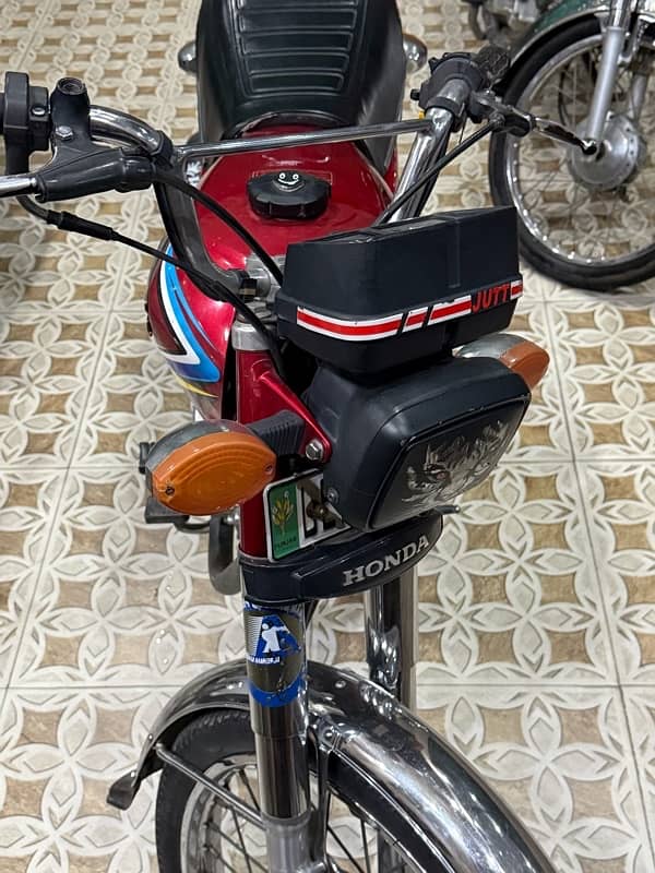 Honda CG 125 2018B Model 3