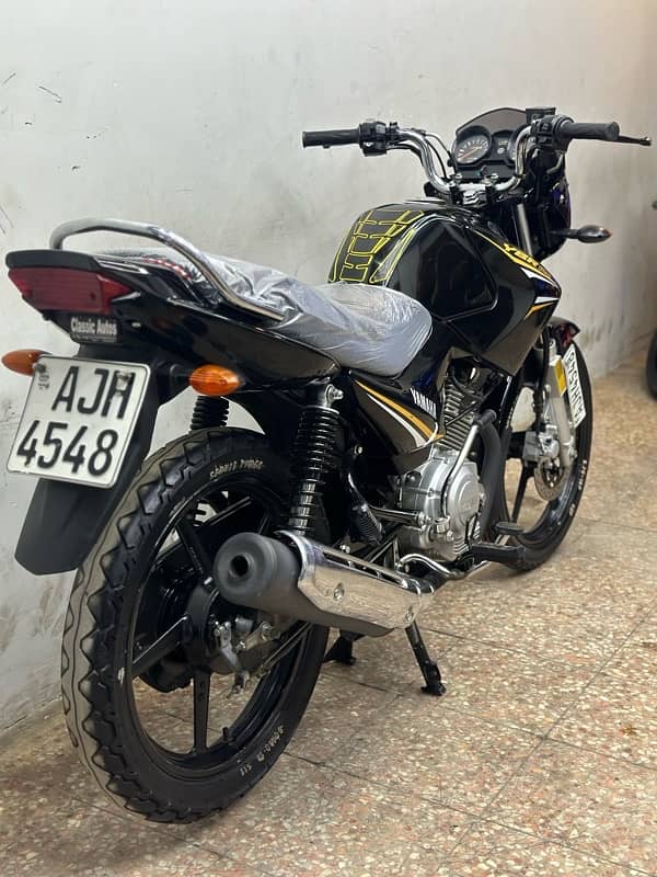 yamaha ybr125cc 2022 model ( 12000 km used only ) 5