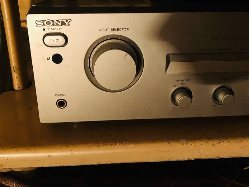 Sony Amplifier 1