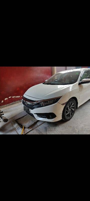 Honda Civic 2017 1