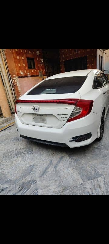 Honda Civic 2017 3