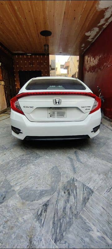 Honda Civic 2017 5