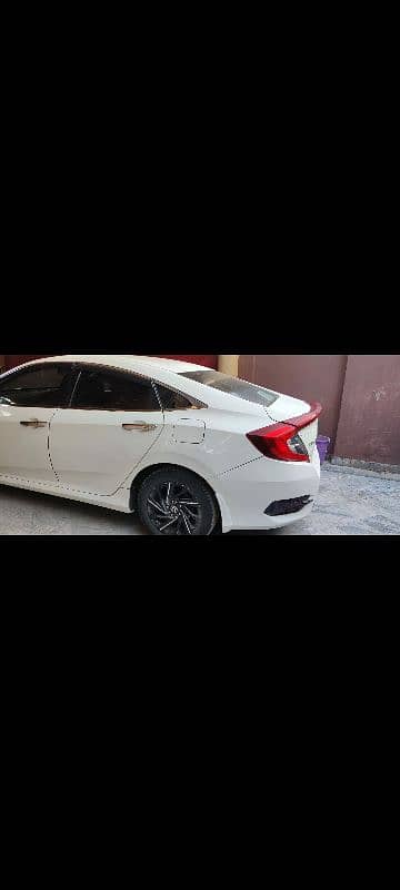 Honda Civic 2017 8