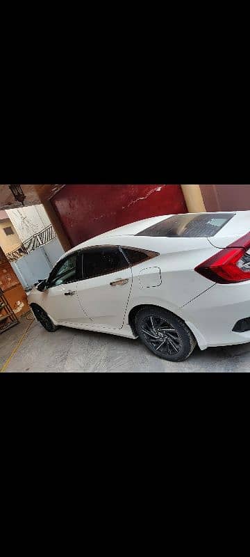 Honda Civic 2017 9