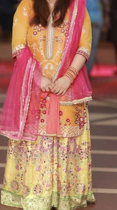 mehndi lehanga shirt dupatta