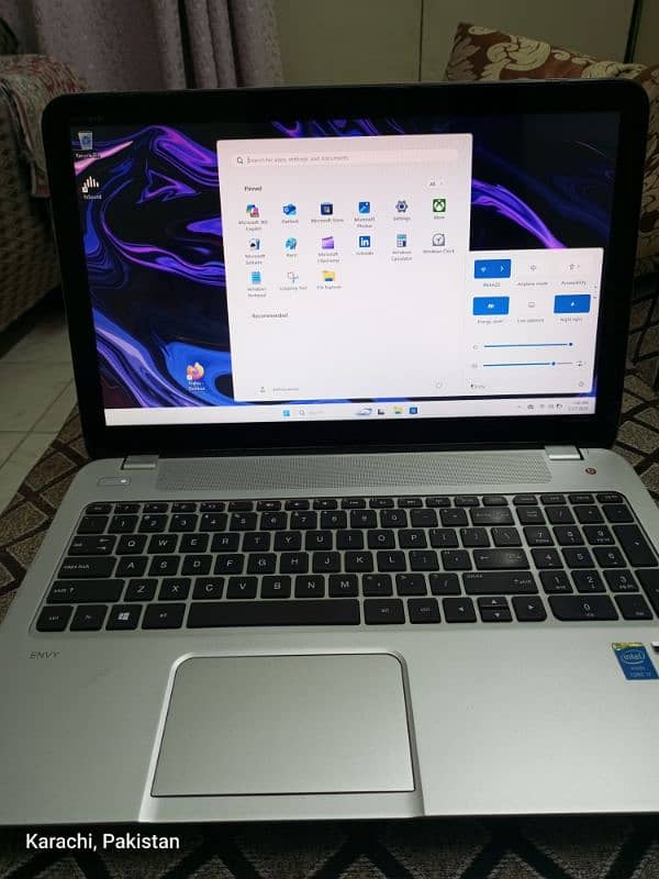 i7 4th gen 512gb ssd touch screen 8gb ram 7