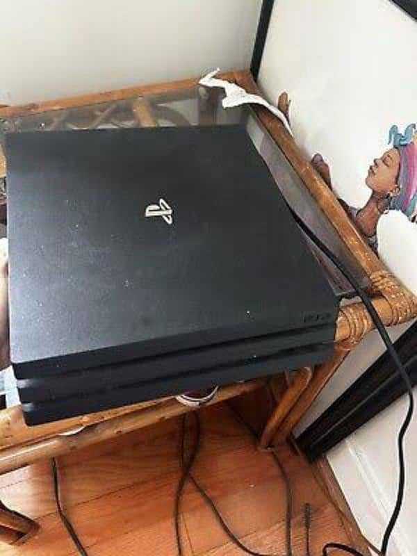 Ps4 Pro (7216b) With 35+ original Games 0