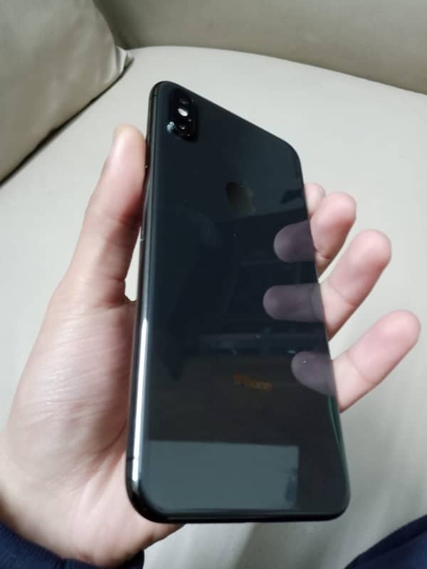 Iphone xs max 4