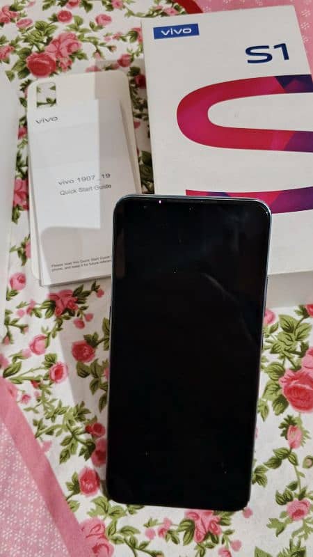 vivo S1 4/128 with box 9