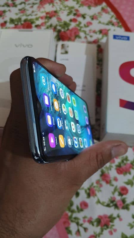 vivo S1 4/128 with box 11