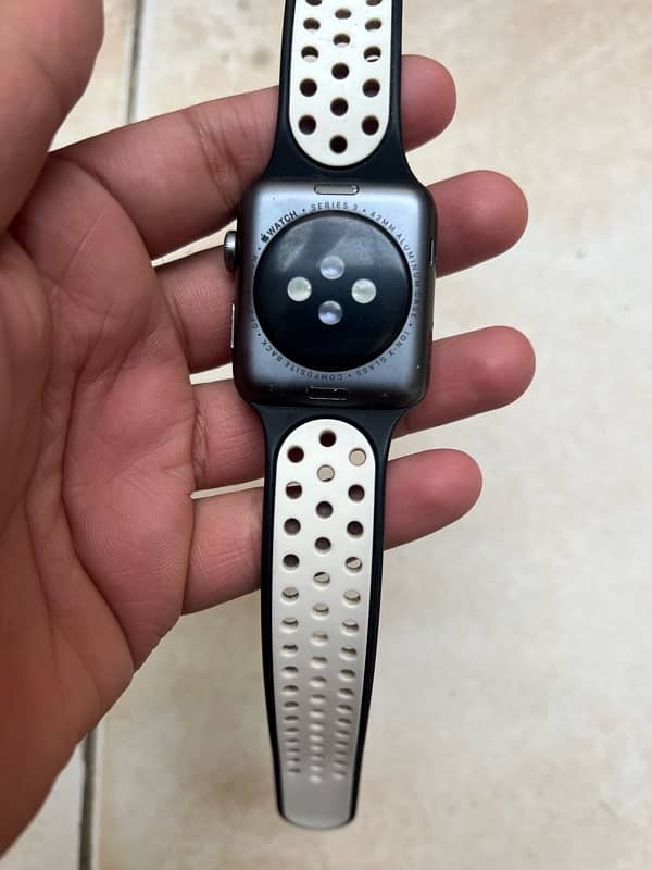 Series 3 42mm Aluminum Case 3