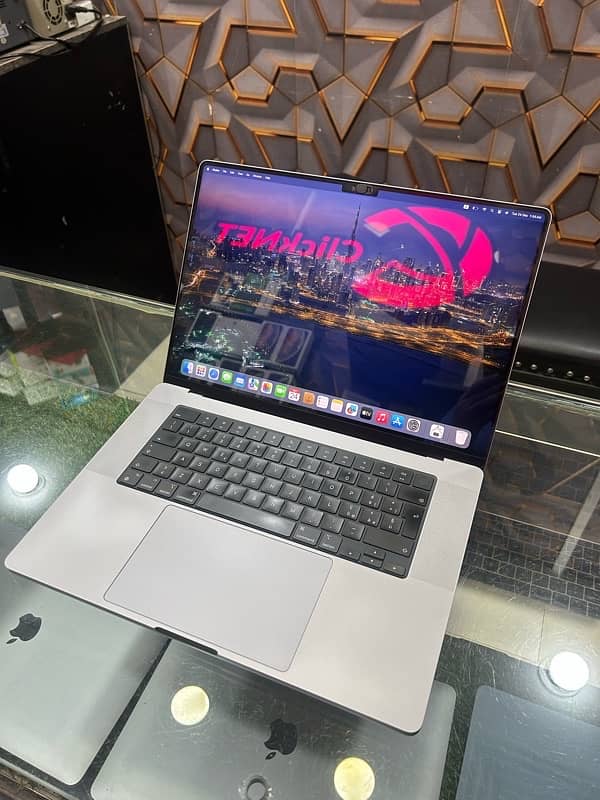 MacBook Pro M1 Max 16” 32/2TB 1