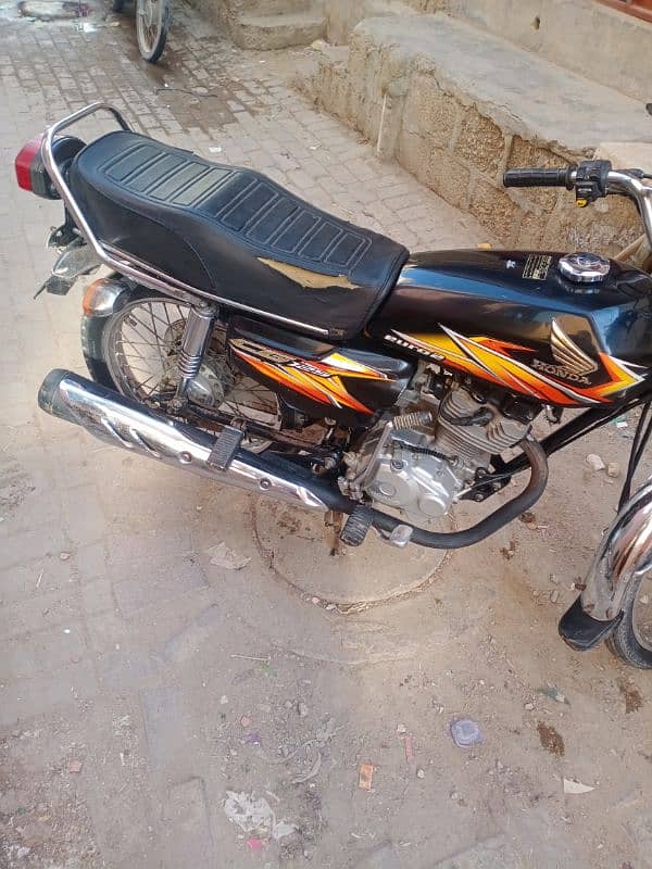 Honda 125 2021 model Karachi no 4