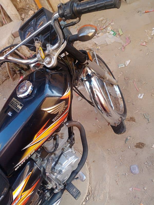 Honda 125 2021 model Karachi no 10