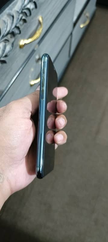 IPhone 11 256 pta just unbox 100% helth water pack 5