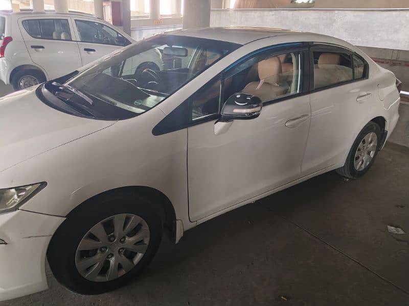 Honda Civic VTi 2013 model like new car 7