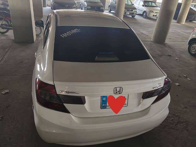 Honda Civic VTi 2013 model like new car 8