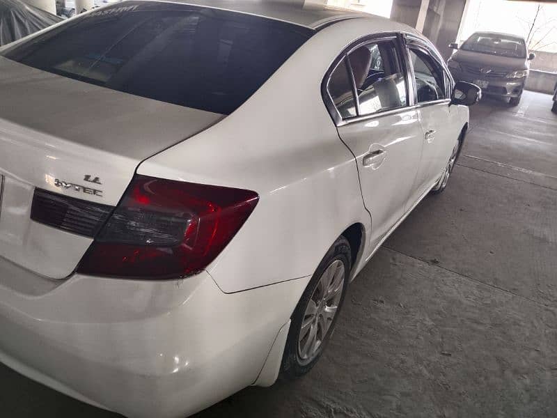 Honda Civic VTi 2013 model like new car 10