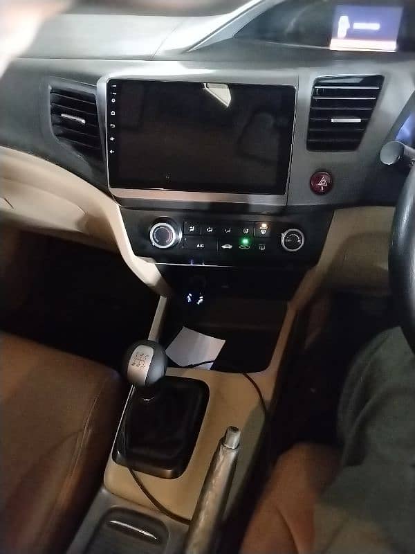 Honda Civic VTi 2013 model like new car 13