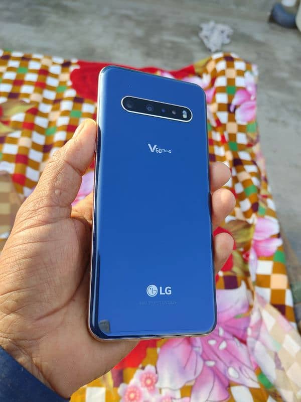 LG V60 8 GB 128GB 1