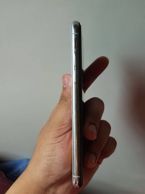 iphone X 64GB NON PTA 10/10 condition 0