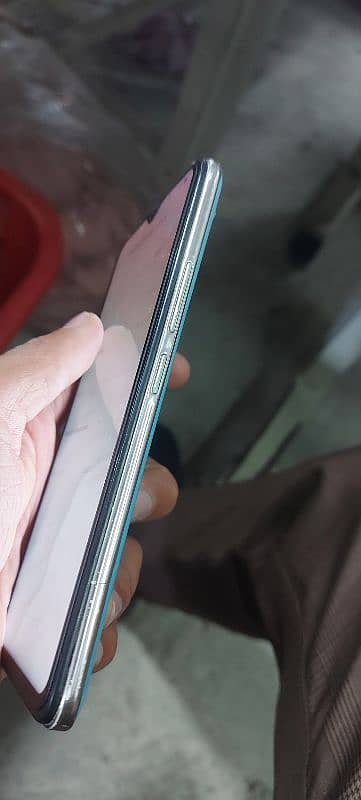 vivo y19 8ram 128gb non pta 3