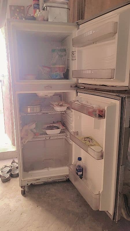 Refrigerator medium size double door 1