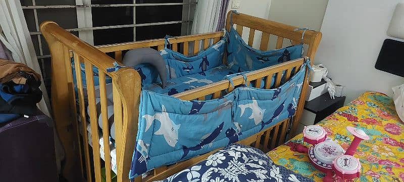 Imported "Mon Ami" Baby Cot 0