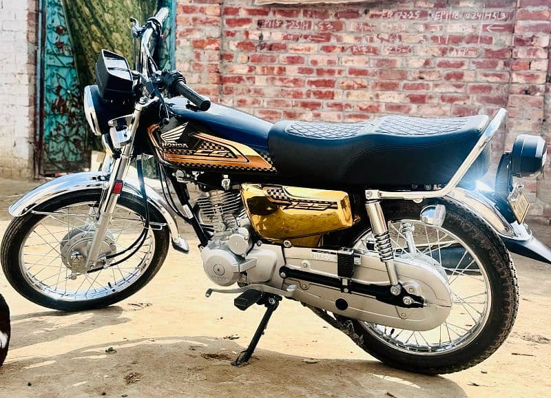 HONDA 125 SELF START 1