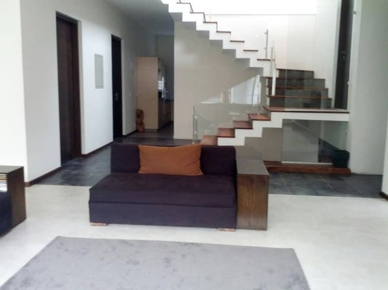 In Model Town 1 Kanal House For Sale 4