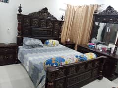 solid chinioti bed set with dressing table